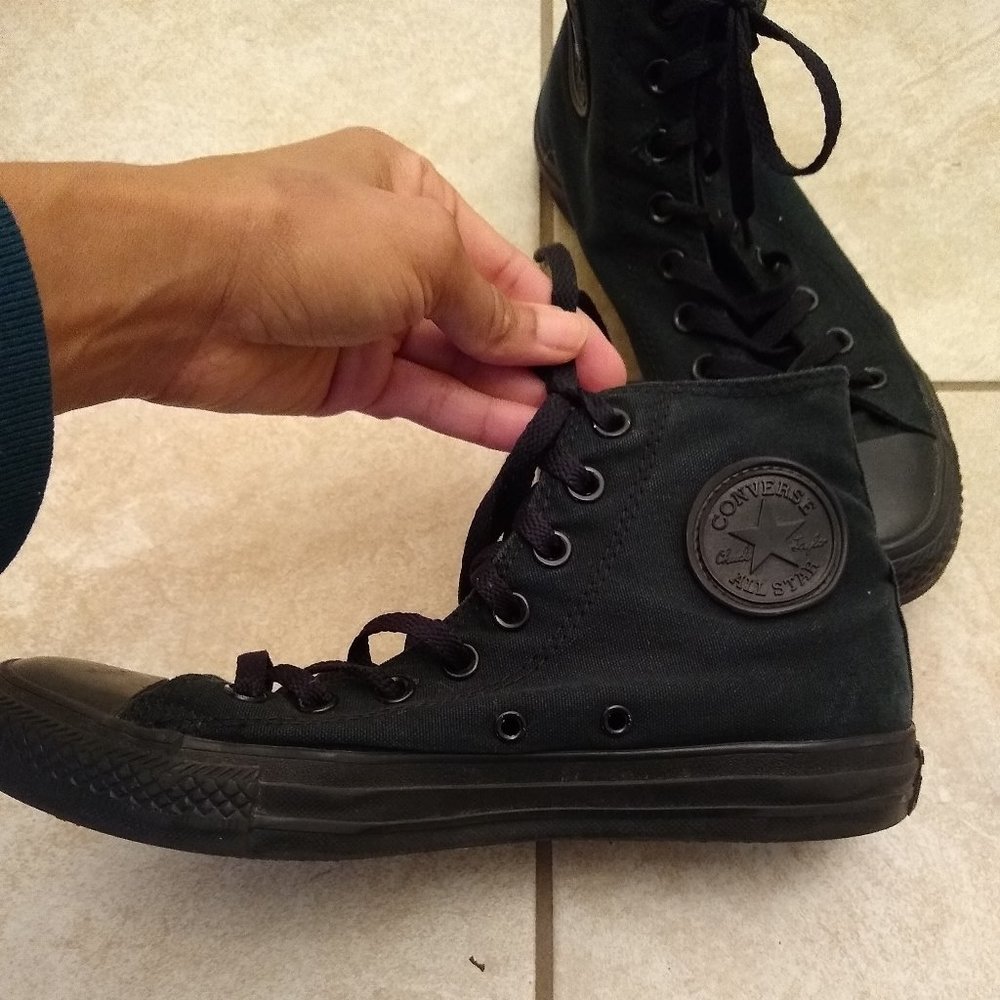 Convers All Stars Hightop Sneakers